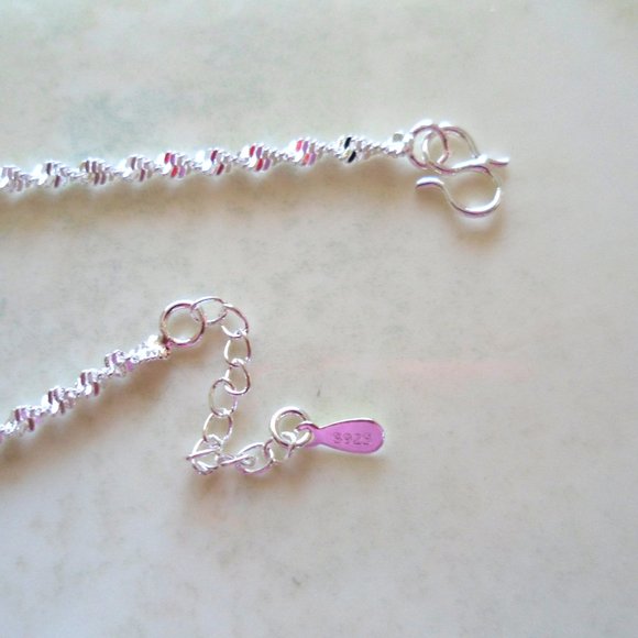 925 Silver Delicate Twist Bracelet - Picture 6 of 9